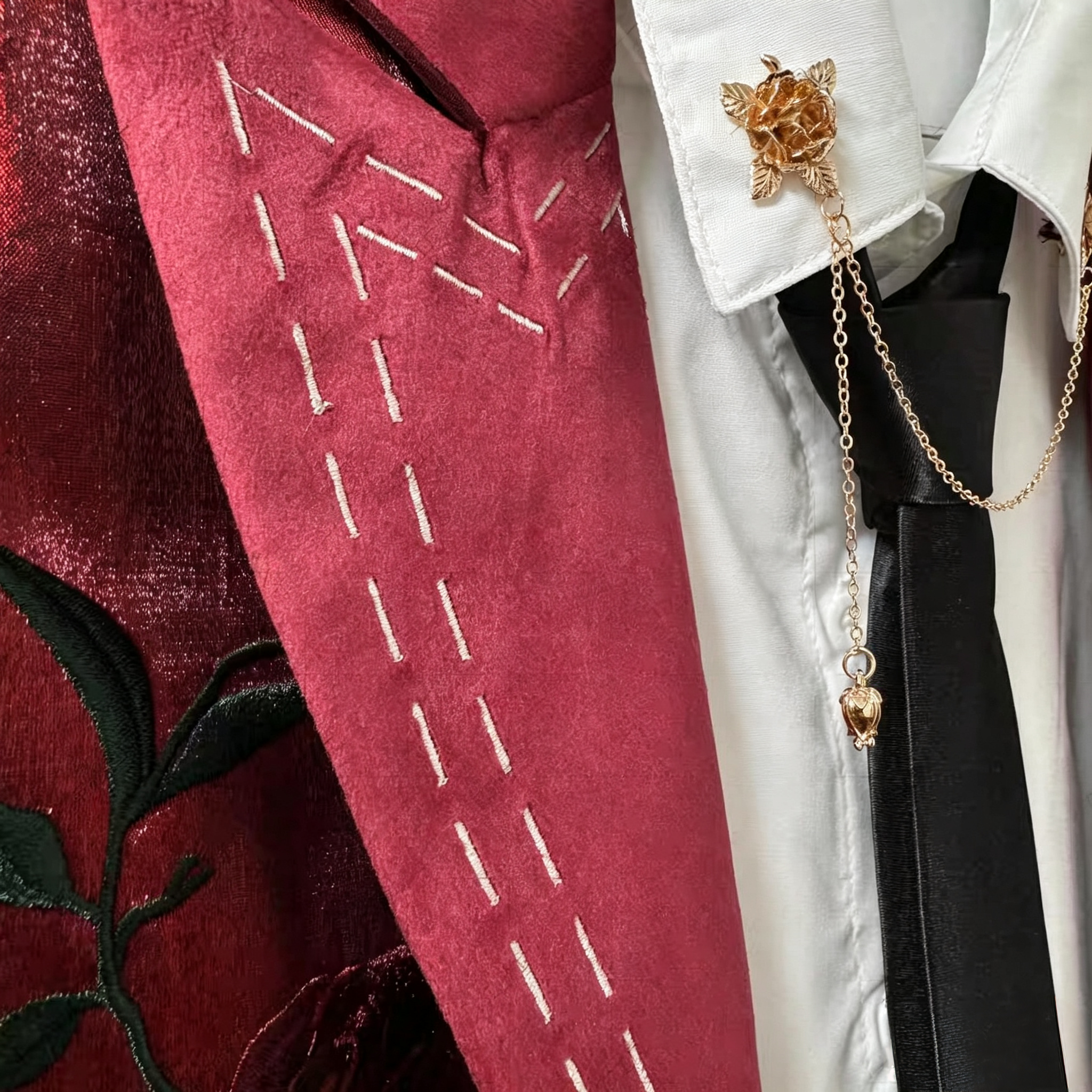 Nowa Miłość i Głębokie Kosmosy – Anime Cosplay Kiss recenzja i cena